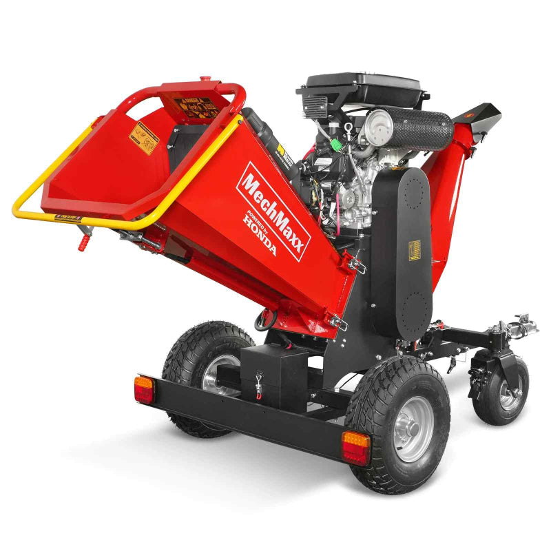 Rear three-quarter view of MechMaxx 8 inch HONDA E-Start 688cc gas-powered drum wood chipper, gallery position 1